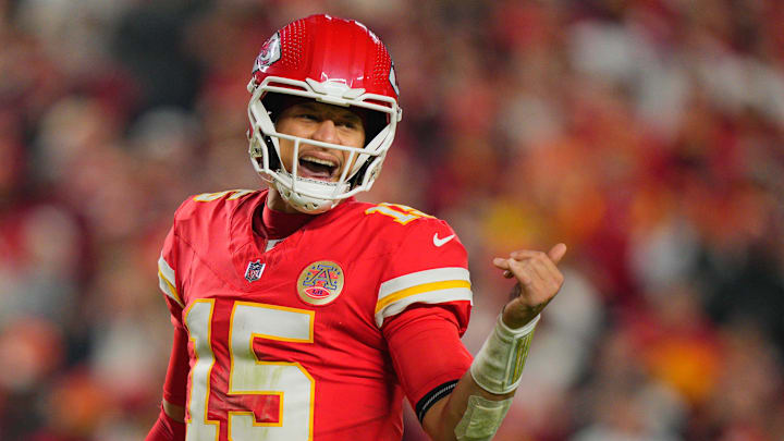 Patrick Mahomes and the Chiefs are 5–5, with a big AFC game coming up this week.