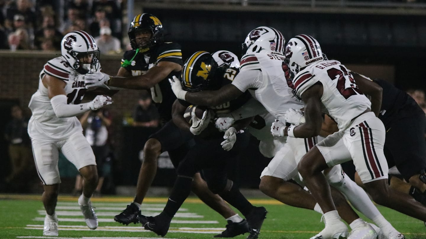 Four SEC Football Players Earn Weekly Honors After Key Wins