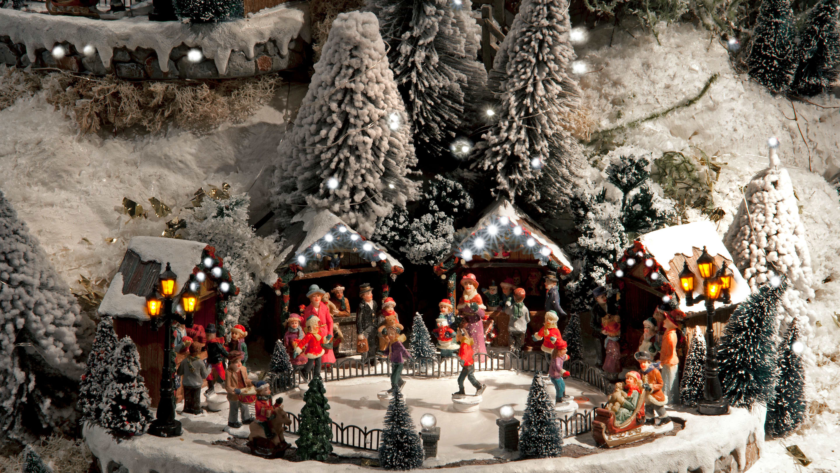10 Christmas Villages Hiding in Your Attic That Are Worth Thousands