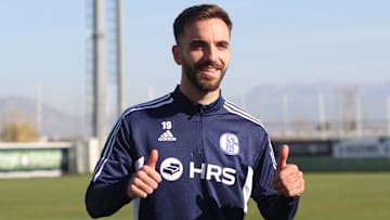 Kenan Karaman mit Schalke im Trainingslager 