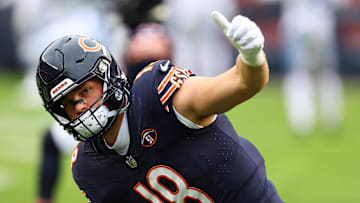 Dec 10, 2023; Chicago, Illinois, USA; Chicago Bears tight end Robert Tonyan (18) practices before the game against the Detroit Lions at Soldier Field. Mandatory Credit: Mike Dinovo-Imagn Images