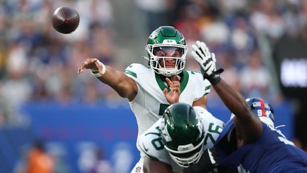 New York Jets quarterback Justin Fields
