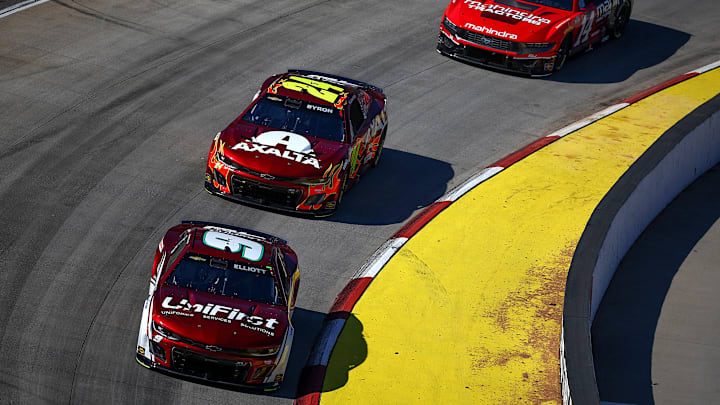 Chase Elliott, William Byron, Hendrick Motorsports, Martinsville Speedway, NASCAR