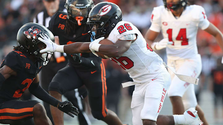 Massillon takes on Glenville at Paul Brown Tiger Stadium. Friday, August 22, 2025. Massillon takes on Glenville at Paul Brown Tiger Stadium. Friday, August 22, 2025.