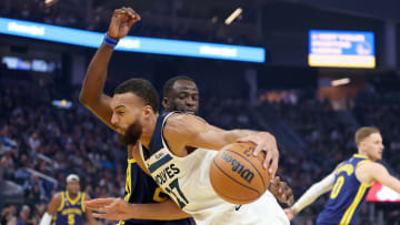 Minnesota Timberwolves v Golden State Warriors