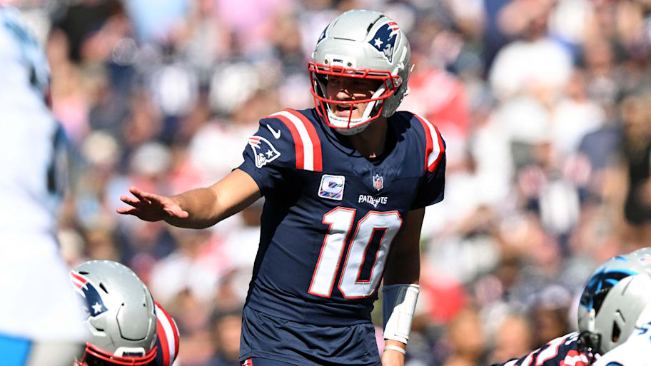 Drake Maye and the Patriots put up 42 points in a blowout of the Panthers in Week 4.