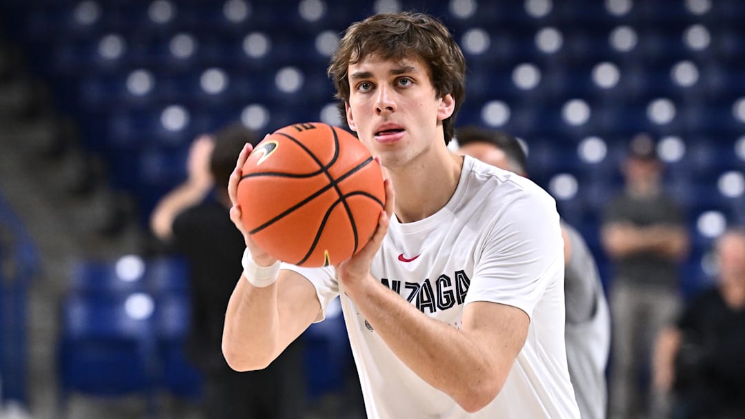 Gonzaga Bulldogs forward Braden Huff shoots before a game against the Santa Clara Broncos at McCarthey Athletic Center. 