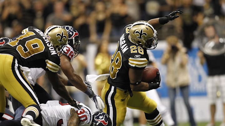 Sep 25, 2011; New Orleans, LA, USA; New Orleans Saints running back Mark Ingram (28) carries the ball for a touchdown during the fourth quarter at the Louisiana Superdome. New Orleans defeated Houston 40-33. Mandatory Credit: Crystal LoGiudice-Imagn Images