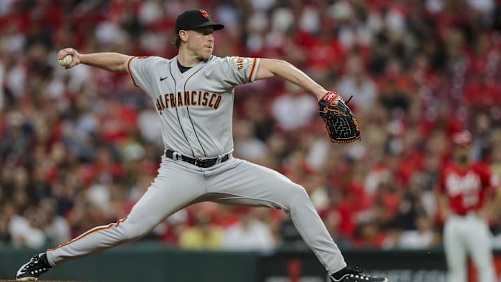 Jul 18, 2023; Cincinnati, Ohio, USA; San Francisco Giants starting pitcher Anthony DeSclafani (26) pitches against the Cincinnati Reds in the first inning at Great American Ball Park. Mandatory Credit: Katie Stratman-Imagn Images Jul 18, 2023; Cincinnati, Ohio, USA; San Francisco Giants starting pitcher Anthony DeSclafani (26) pitches against the Cincinnati Reds in the first inning at Great American Ball Park. Mandatory Credit: Katie Stratman-Imagn Images