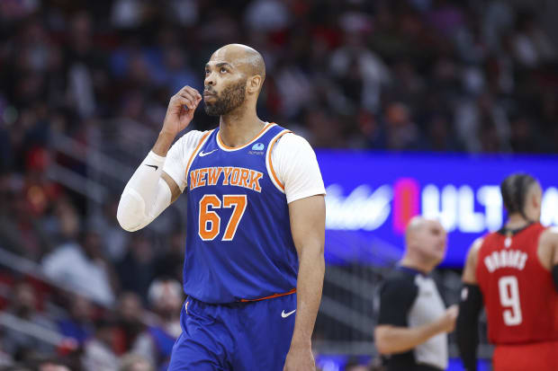 Feb 12, 2024; Houston, Texas, USA; New York Knicks forward Taj Gibson (67) looks up after a play during the second quarter against the Houston Rockets at Toyota Center. Mandatory Credit: Troy Taormina-USA TODAY Sports