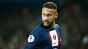 Neymar a été expulsé pour simulation lors du match PSG - Strasbourg