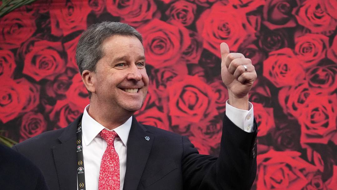 Jan 1, 2026; Pasadena, CA, USA; Indiana Hoosiers athletic director Scott Dolson reacts after 2026 Rose Bowl and quarterfinal game of the College Football Playoff against the Alabama Crimson Tide at Rose Bowl Stadium. Mandatory Credit: Kirby Lee-Imagn Images Jan 1, 2026; Pasadena, CA, USA; Indiana Hoosiers athletic director Scott Dolson reacts after 2026 Rose Bowl and quarterfinal game of the College Football Playoff against the Alabama Crimson Tide at Rose Bowl Stadium. Mandatory Credit: Kirby Lee-Imagn Images