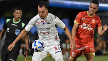 Paraguaios seguem na briga para chegar à fase de grupos
