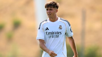 Victor Valdepenas va jouer ses premières minutes avec le Real Madrid ce dimanche. Victor Valdepenas va jouer ses premières minutes avec le Real Madrid ce dimanche.