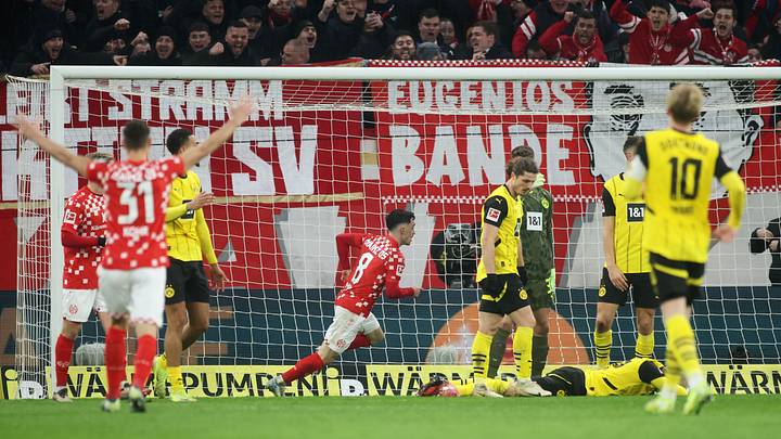 1. FSV Mainz 05 v Borussia Dortmund - Bundesliga