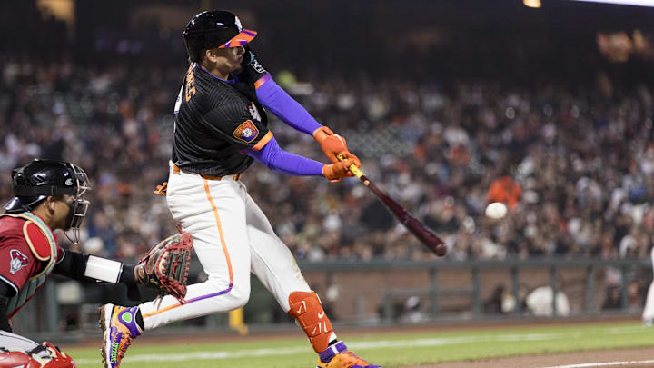 May 13, 2025; San Francisco, California, USA; San Francisco Giants shortstop Willy Adames (2) hits a two-run home run against the Arizona Diamondbacks during the fifth inning at Oracle Park. May 13, 2025; San Francisco, California, USA; San Francisco Giants shortstop Willy Adames (2) hits a two-run home run against the Arizona Diamondbacks during the fifth inning at Oracle Park.