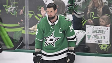 Jamie Benn warms up before a playoff game against the Jets.