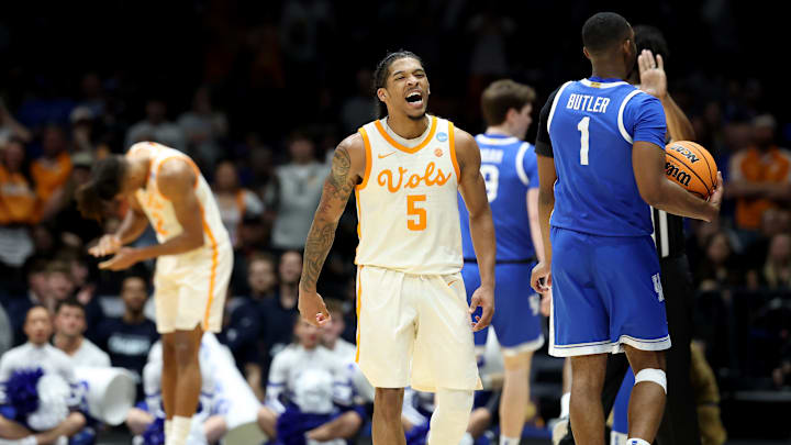 Kentucky v Tennessee