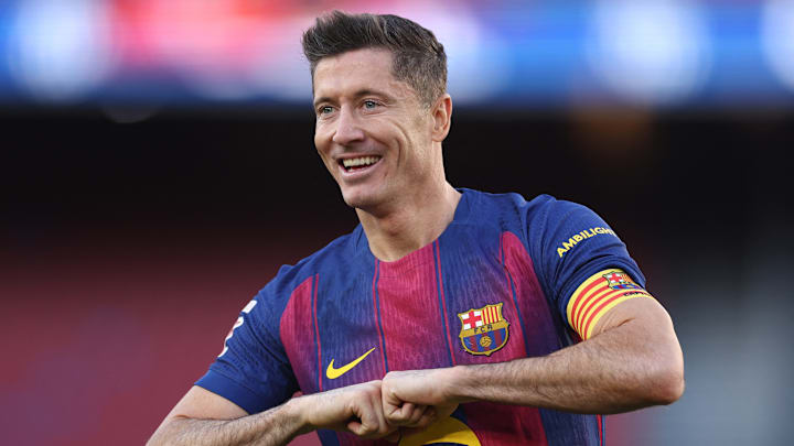 Lewandowski vive os últimos meses de contrato com o Barcelona 