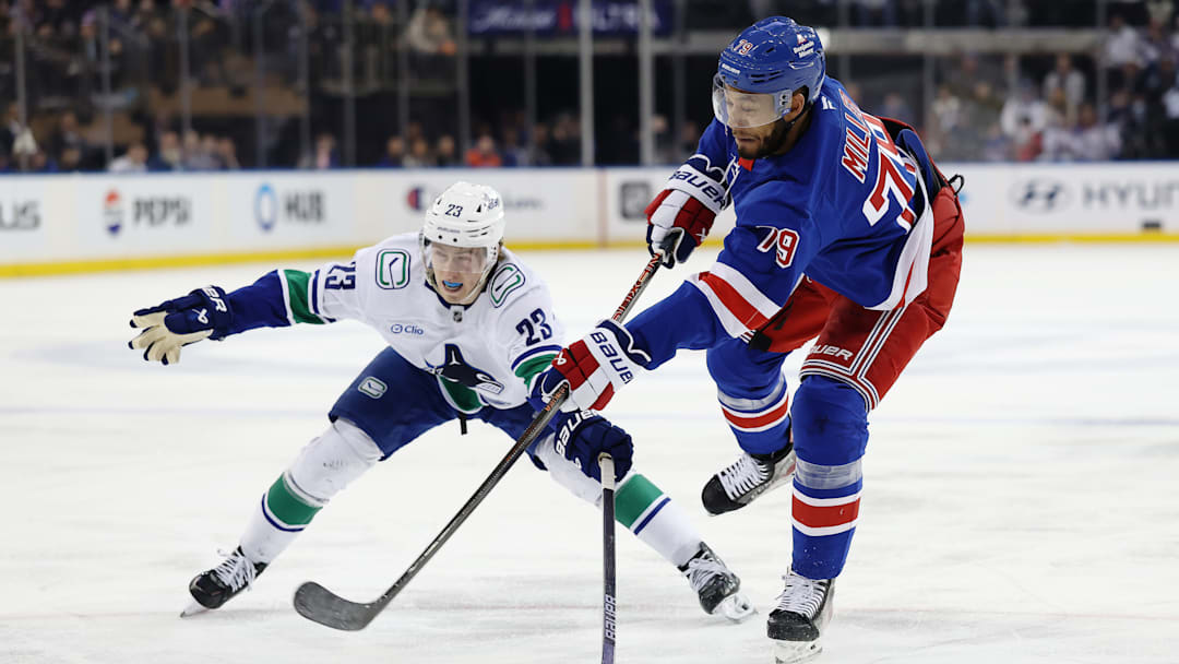 Vancouver Canucks v New York Rangers
