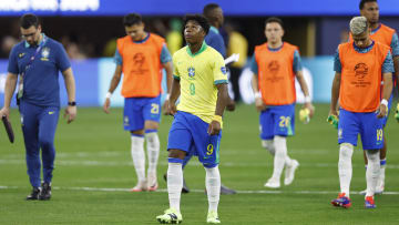 Brasil não conseguiu furar "retranca" da Costa Rica