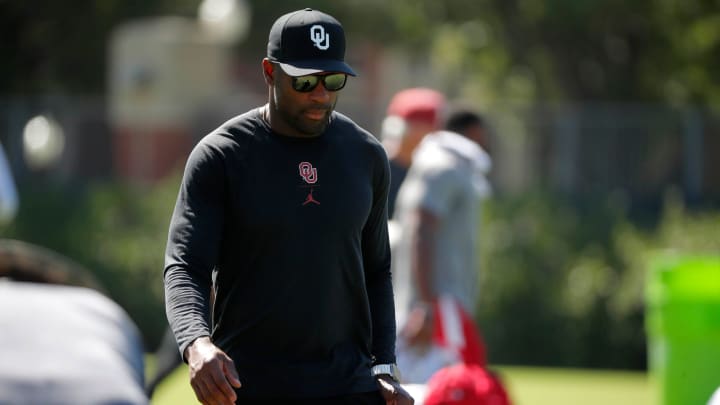 Oklahoma runnings back coach DeMarco Murray during a practice for the University of Oklahoma Sooners (OU) football team in Norman, Okla., Friday, Aug. 4, 2023.