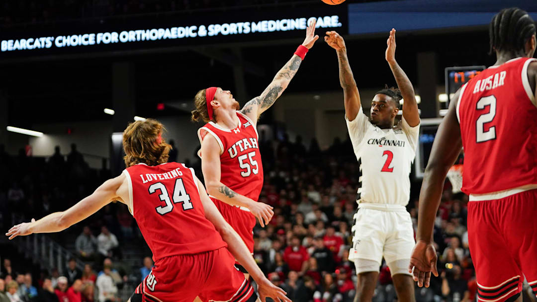 Cincinnati Bearcats guard Jizzle James (2) hits a basket in the first half of a NCAA men’s basketball game between the Cincinnati Bearcats and Utah Utes, Tuesday, Feb. 11, 2025, at Fifth Third Arena in Cincinnati. Cincinnati Bearcats guard Jizzle James (2) hits a basket in the first half of a NCAA men’s basketball game between the Cincinnati Bearcats and Utah Utes, Tuesday, Feb. 11, 2025, at Fifth Third Arena in Cincinnati.