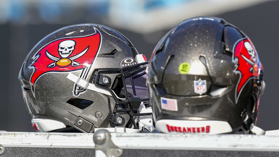 Tampa Bay Buccaneers helmets during pregame warm-ups against the Carolina Panthers. | Jim Dedmon-Imagn Images