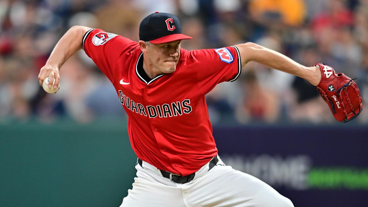 Tigers Trade for Injured Reliever Paul Sewald