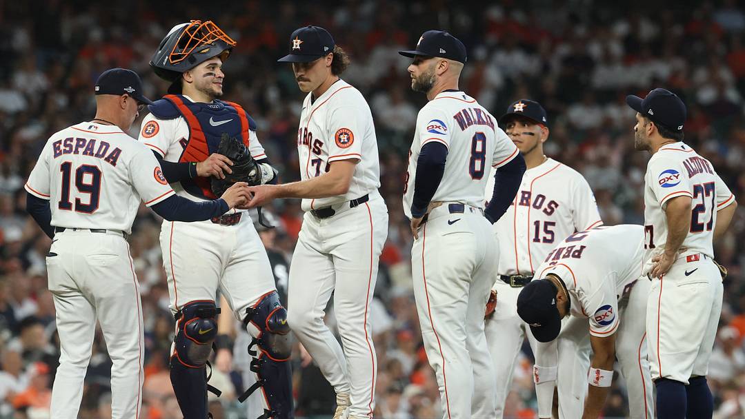 Houston Astros pitcher Bryan King (74)  is replaced from the mound in the second inning during game one of the Wildcard round.  Credit: Troy Taormina-Imagn Images