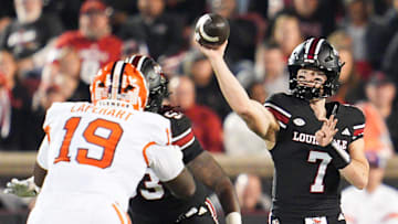 Louisville Cardinals quarterback Miller Moss (7) during the game against Clemson. The Tigers beat Louisville at L&N Stadium in Louisville, Kentucky Friday, Nov. 14, 2025.