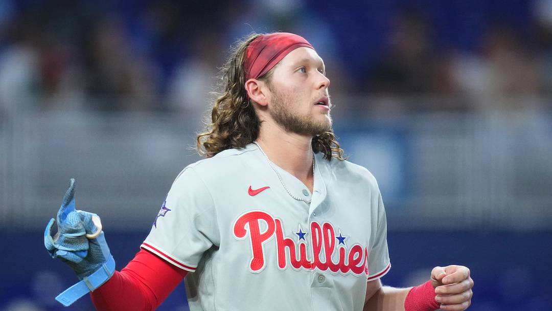 Philadelphia Phillies v Miami Marlins