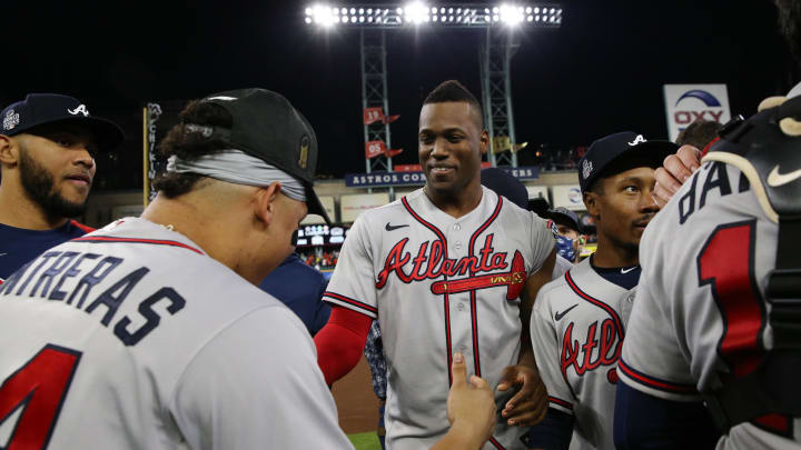 El cubano Soler fue uno de los más emocionados en la celebración de los Bravos