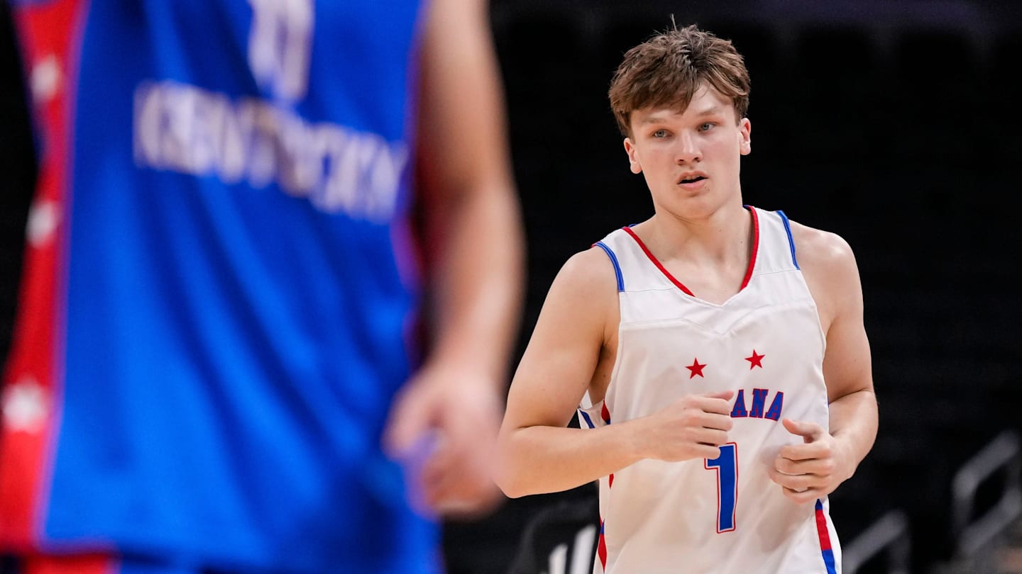 Rising UConn Huskies Star Named to Julius Erving Watchlist