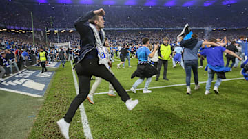 Die HSV-Fans feiern den Aufstieg