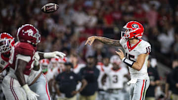 Georgia Bulldogs quarterback Carson Beck (15)