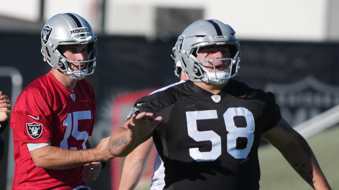 Jun 9, 2026; Henderson, NV, USA; Las Vegas Raiders guard Caleb Rogers (76), quarterback Fernando Mendoza (15) and guard Jackson Powers-Johnson (58) during minicamp at Intermountain Health Performance Center. Mandatory Credit: Kirby Lee-Imagn Images Jun 9, 2026; Henderson, NV, USA; Las Vegas Raiders guard Caleb Rogers (76), quarterback Fernando Mendoza (15) and guard Jackson Powers-Johnson (58) during minicamp at Intermountain Health Performance Center. Mandatory Credit: Kirby Lee-Imagn Images