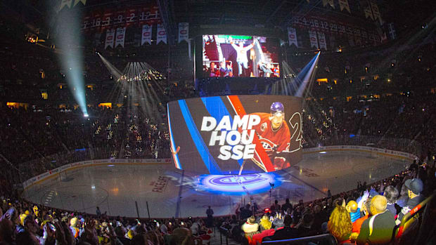 Vincent Damphousse recalled Patrick Roy being a goaltender, who led with integrity and demanded plenty from his teammate