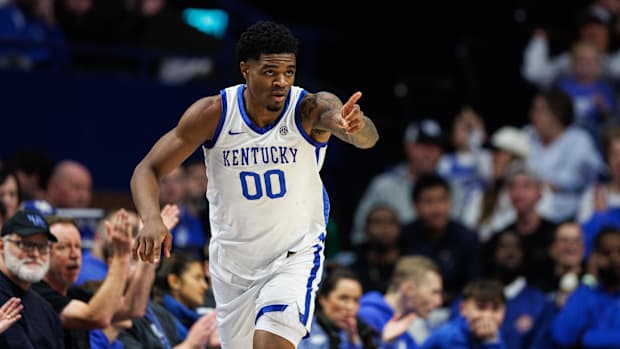 Analytics predict the winner between Kentucky and North Carolina