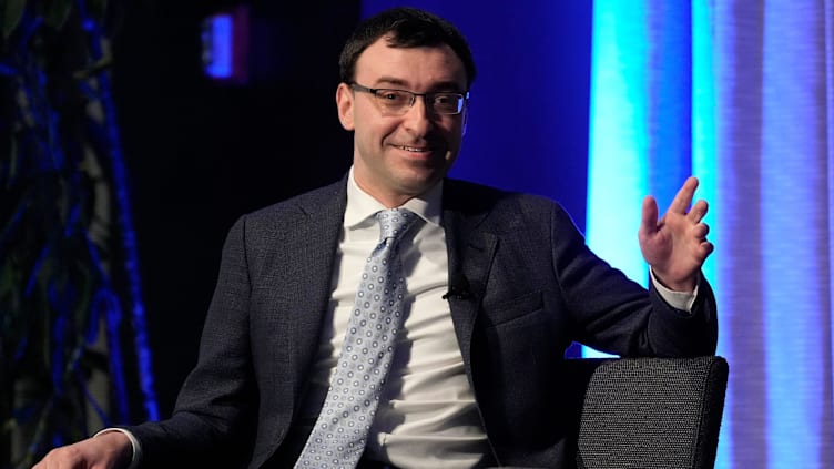 Sports commentator Jason Benetti host the discussion during a Xavier University basketball preseason