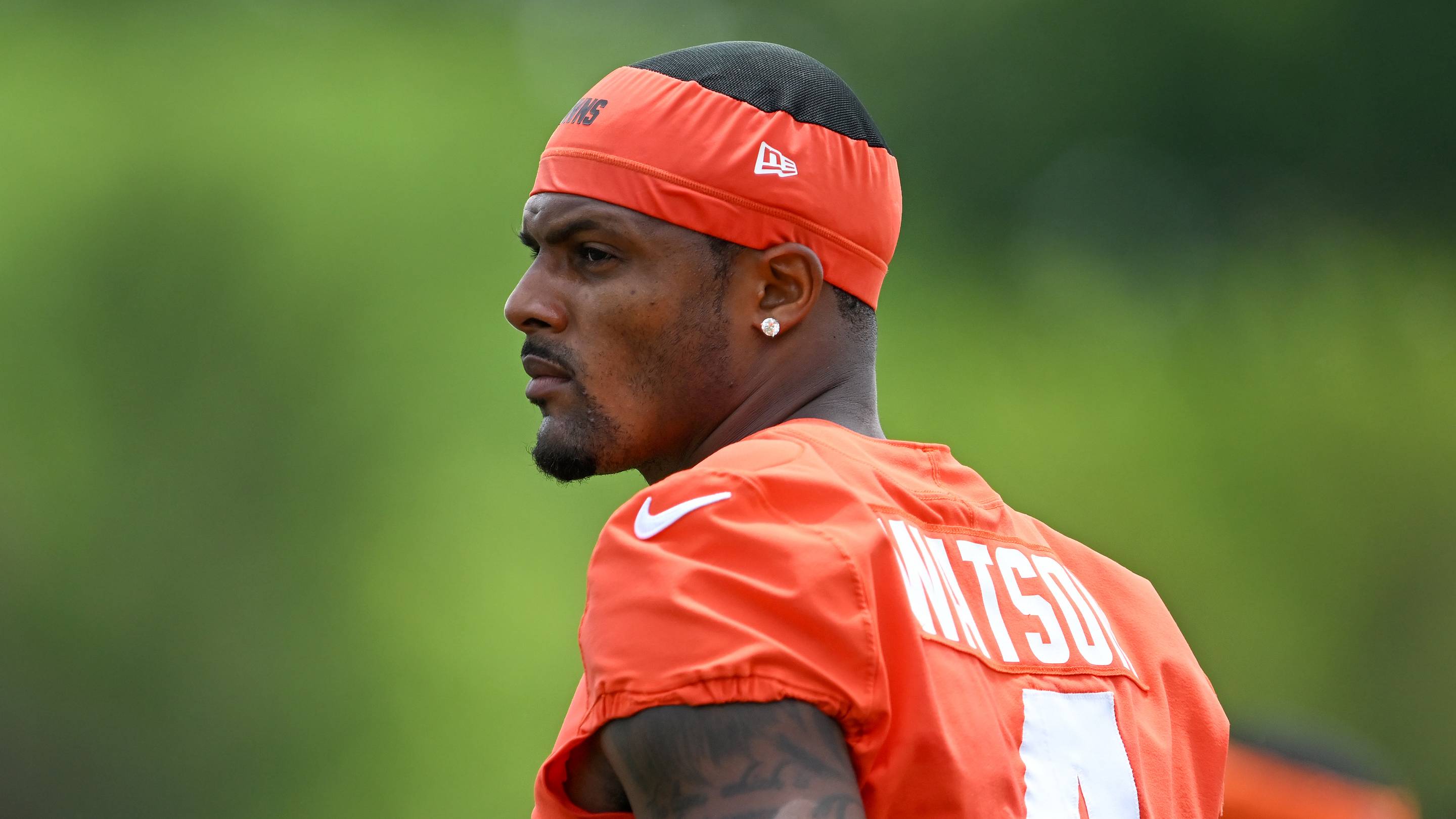 The Browns need to stop pretending with Deshaun Watson