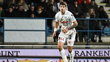 Luka Vuskovic in action against Dender