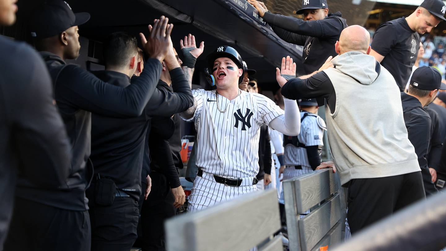 Alex Verdugo taunts Fenway Park after homering in first return game - Vimarsana News