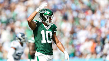 New York Jets v Tennessee Titans