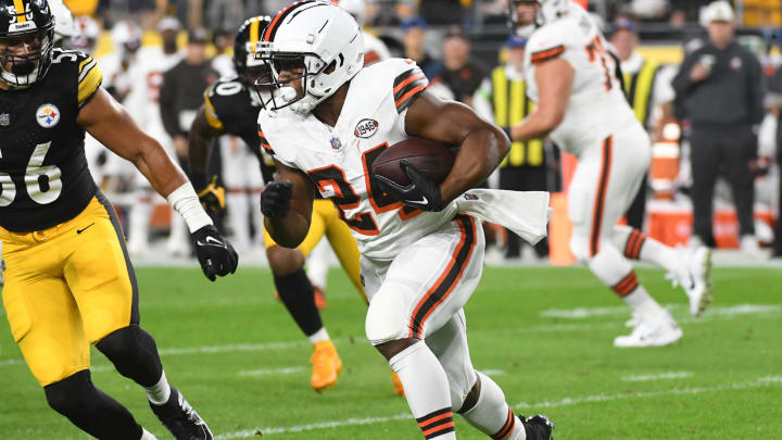 Sep 18, 2023; Pittsburgh, Pennsylvania, USA;  Cleveland Browns running back Nick Chubb (24) approaches Pittsburgh Steelers linebacker Alex Highsmith (56) during the first quarter at Acrisure Stadium.