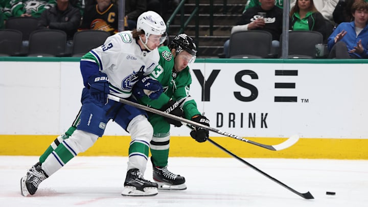 Vancouver Canucks v Dallas Stars