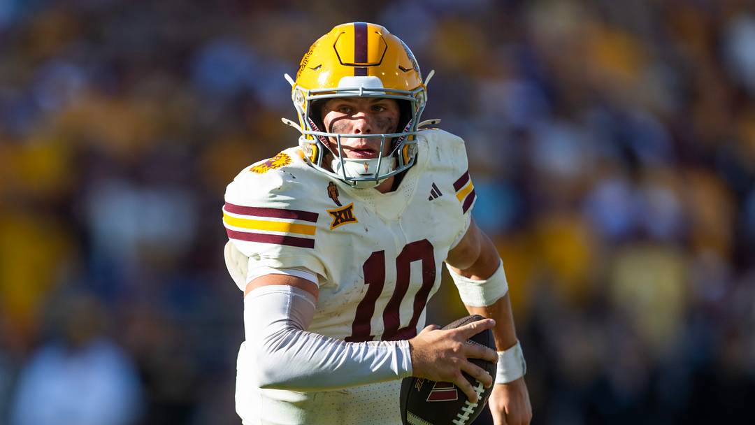 Quarterback Sam Leavitt. Credit: Mark J. Rebilas-Imagn Images