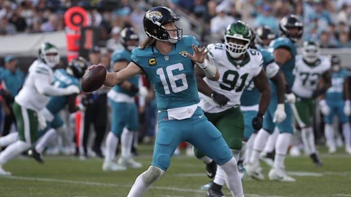Trevor Lawrence led the Jaguars to a 48–20 win over the Jets. Trevor Lawrence led the Jaguars to a 48–20 win over the Jets.