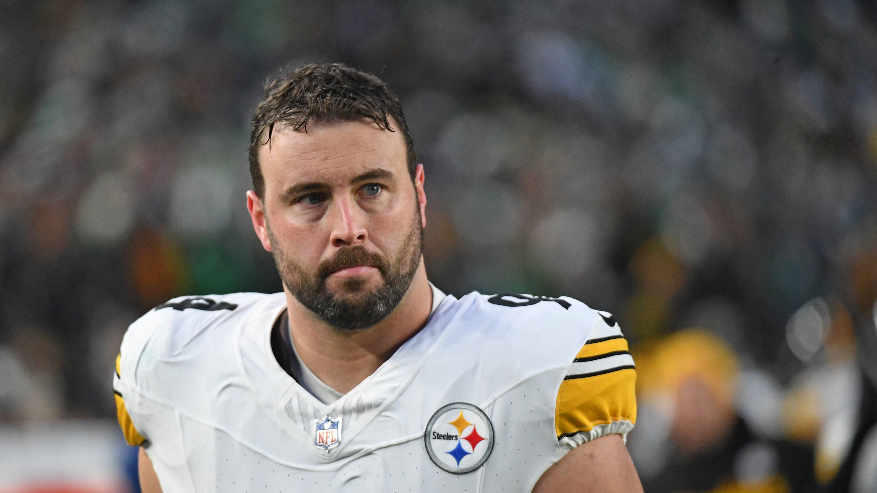 Giants to Sign Veteran DL Dean Lowry to Practice Squad