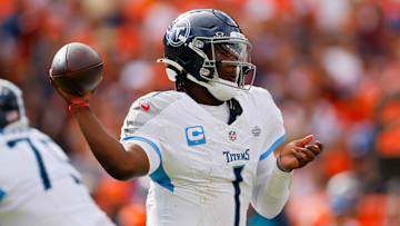 Tennessee Titans v Denver Broncos
